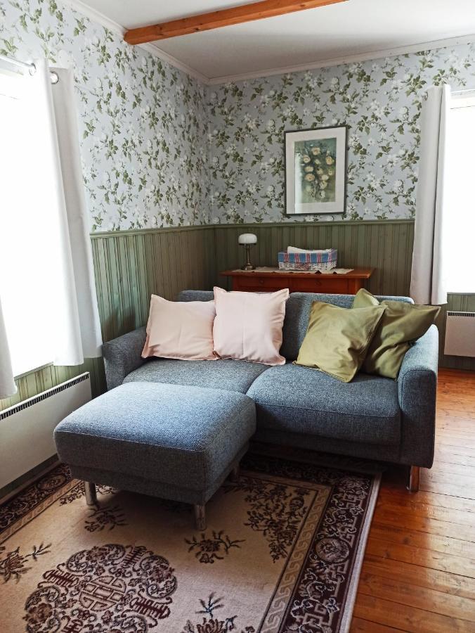 우시카우풍키 Kirkkokadun Amanda Ja Olga B&B 외부 사진